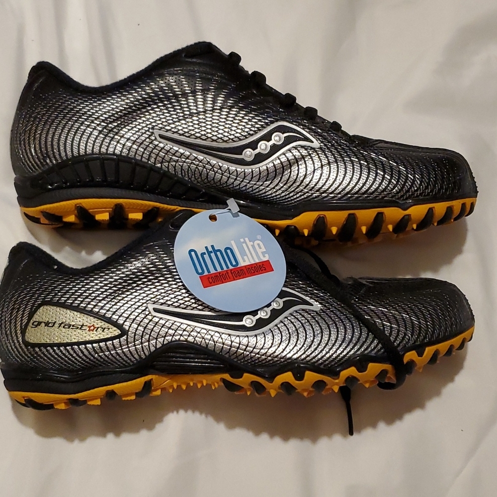 Men's Saucony track shoes